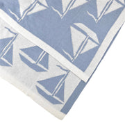 8032 Sailboats Blanket: Blue/White