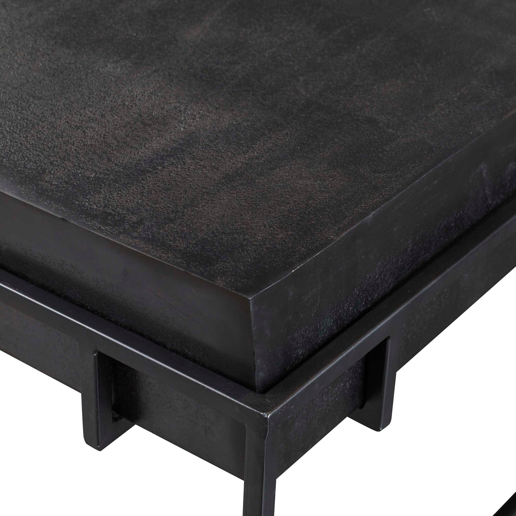 Telone - Modern Table