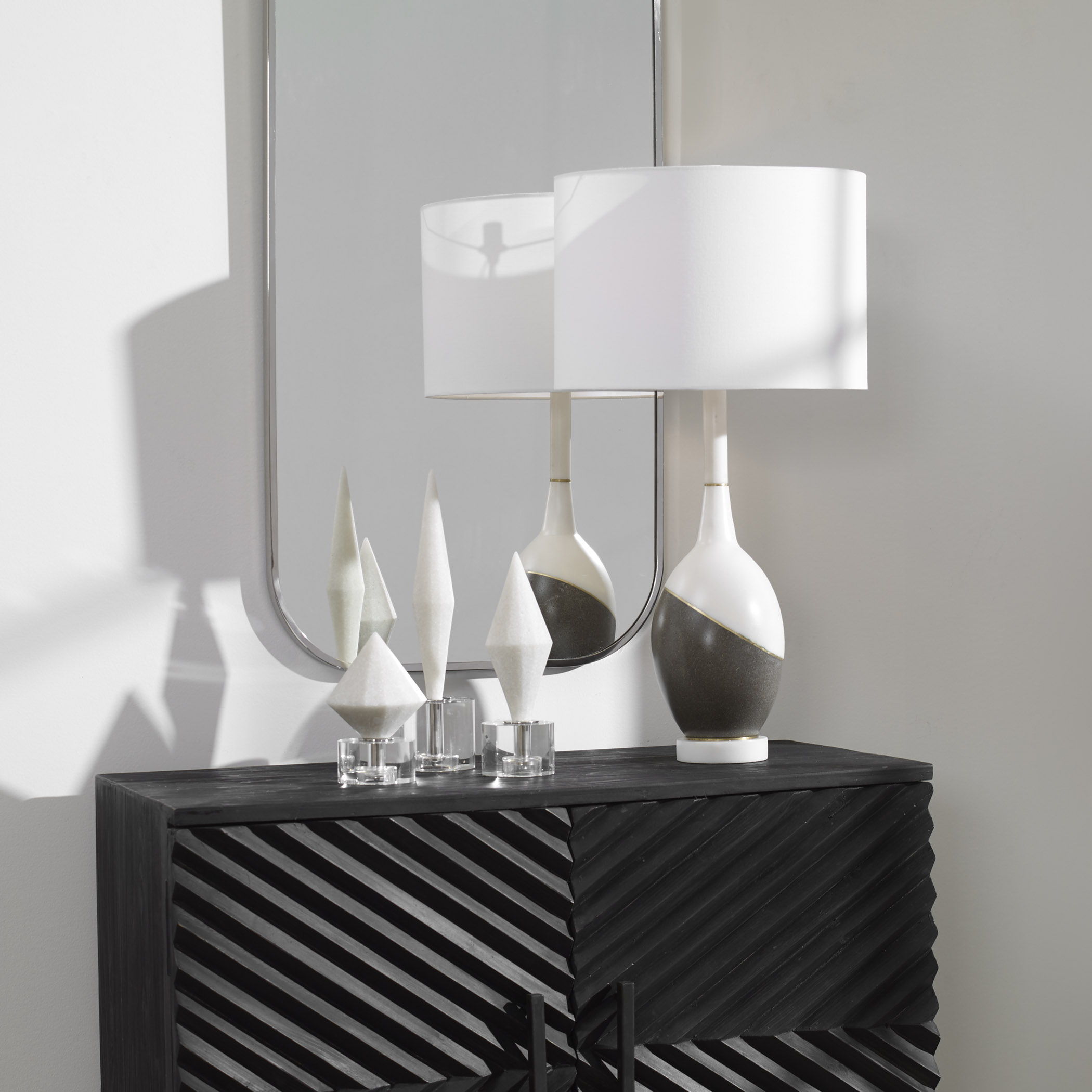 Tanali - Modern Table Lamp - White & Gray