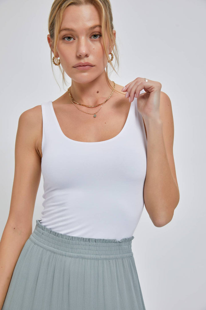BASIC SCOOP NECK TANK: L / Taupe