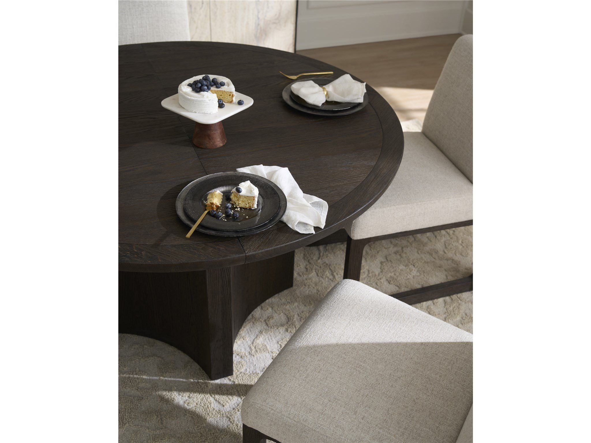 Modern - Round Dining Table