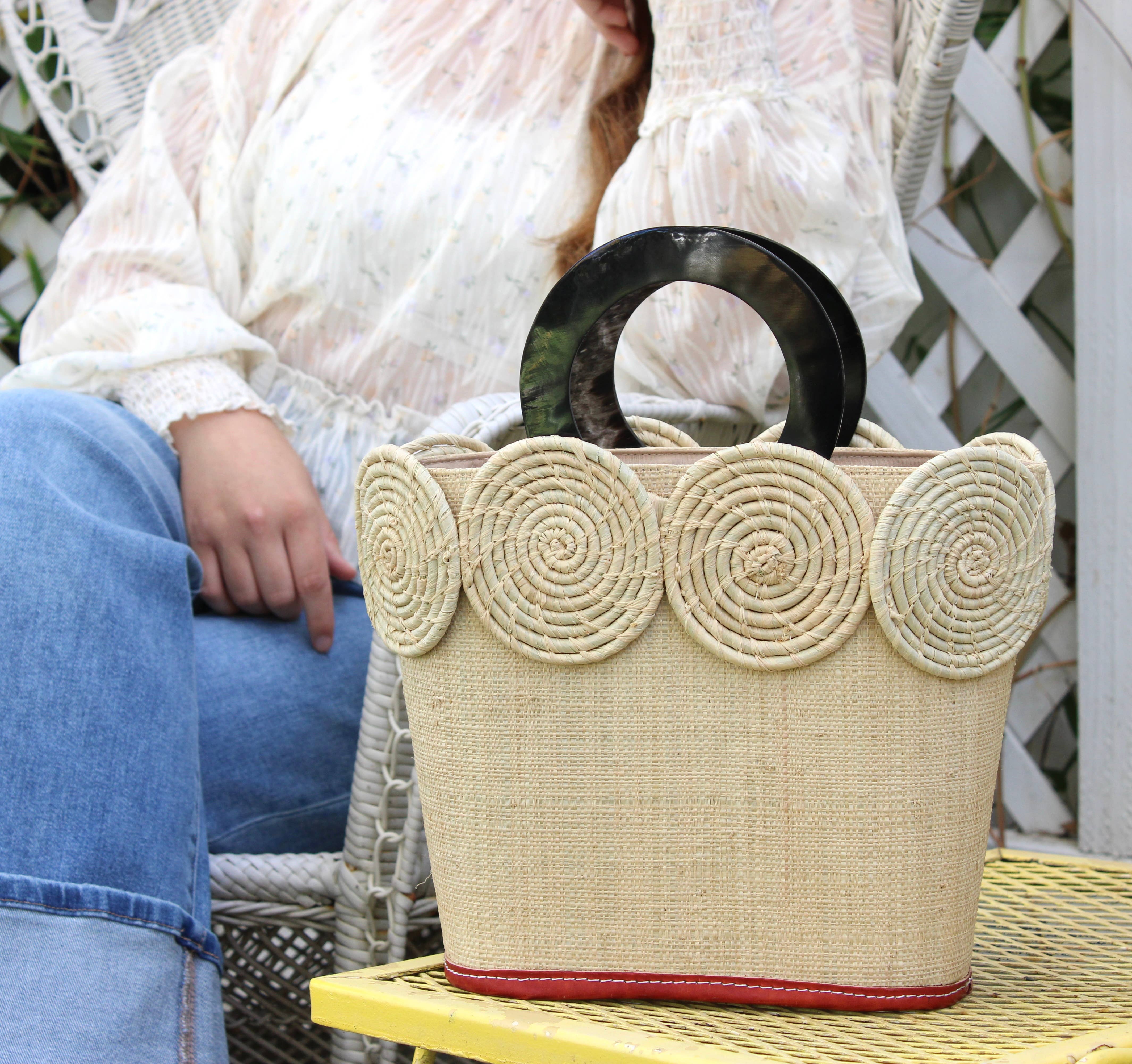 Tazi Disc Straw Bucket Handbag with Horn Handles: Natural