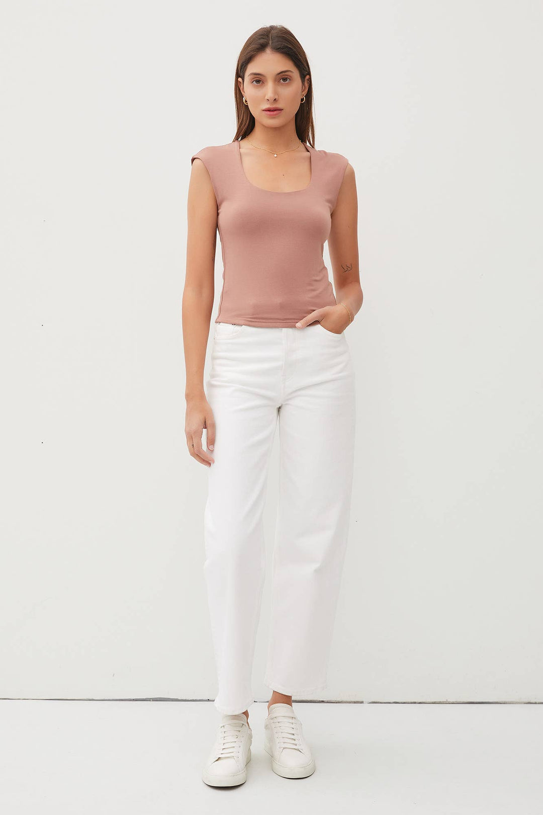 BASIC CAP SLEEVE KNIT TOP: Large / Black