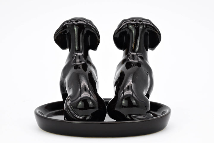 SP955 SALT AND PEPPER SHAKER Dachshund(black)