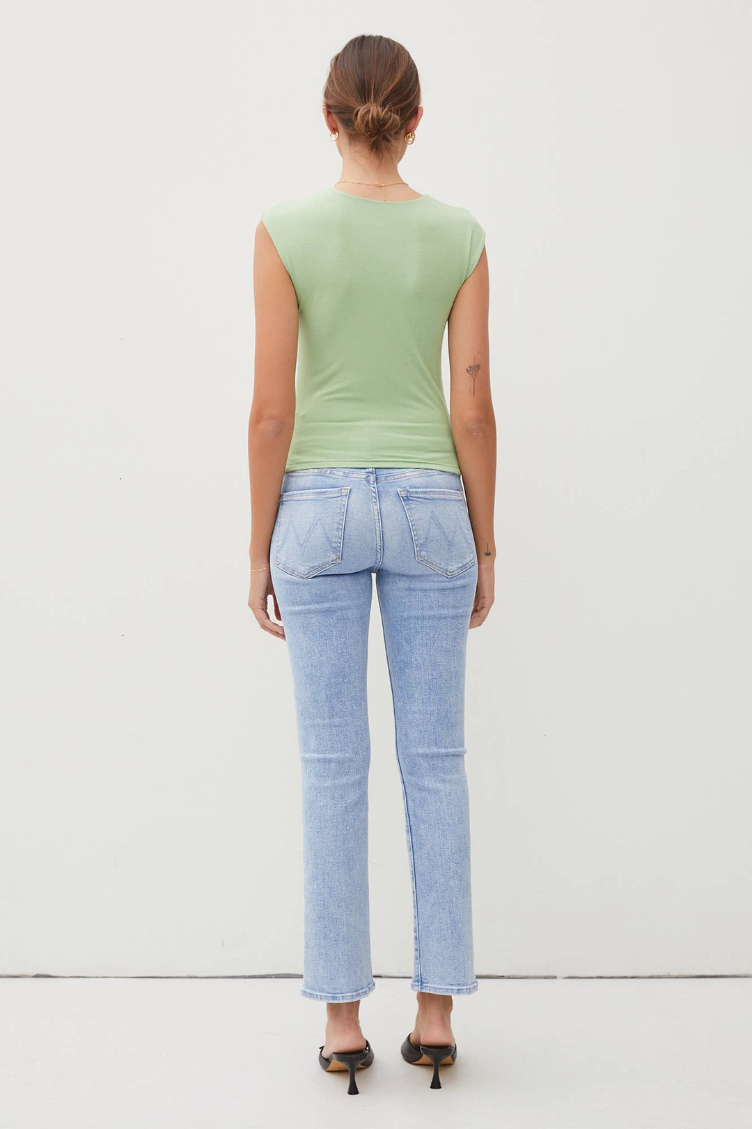 BASIC CAP SLEEVE KNIT TOP: Small / Off White