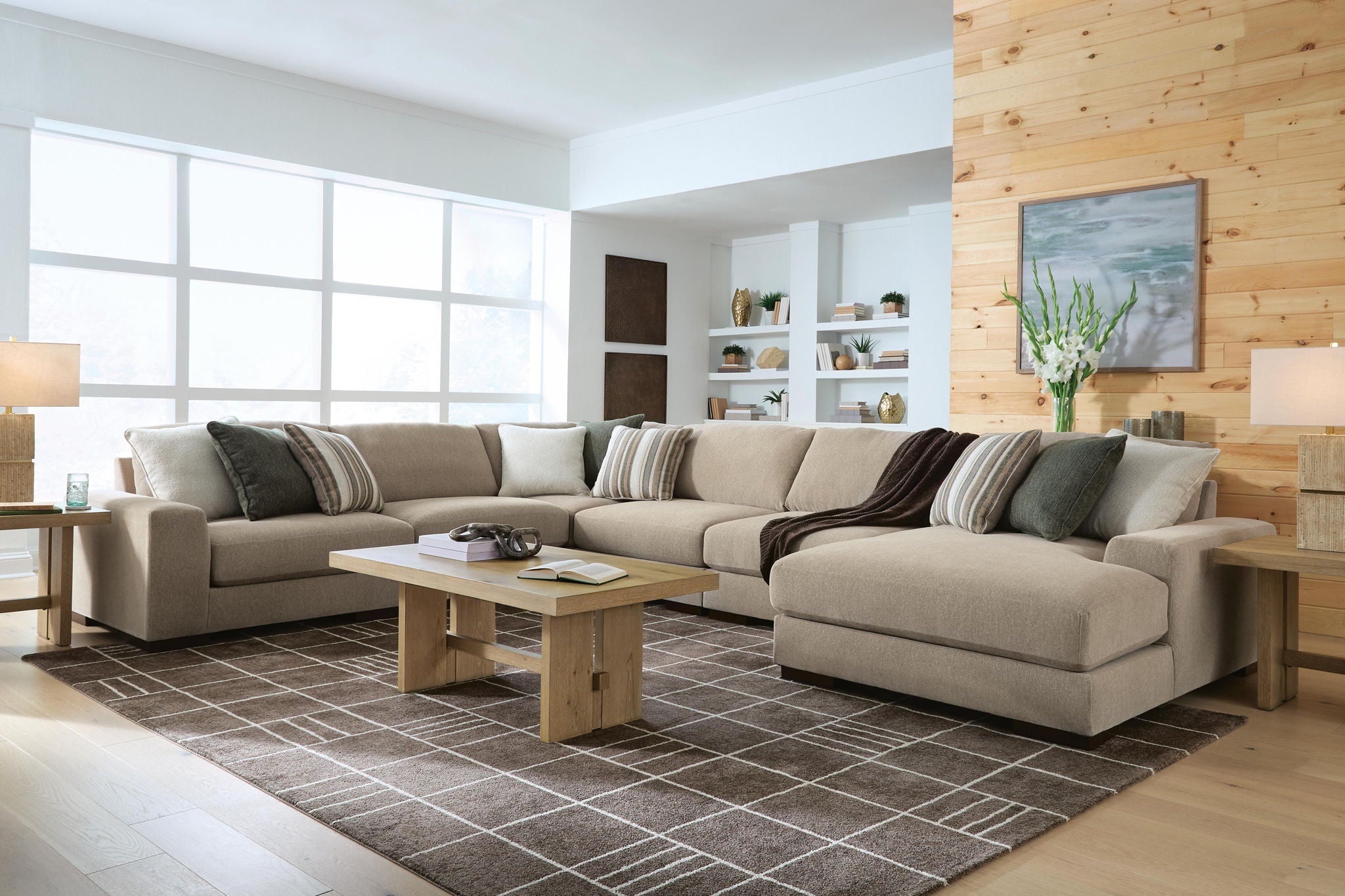 Linenhause - Sectional