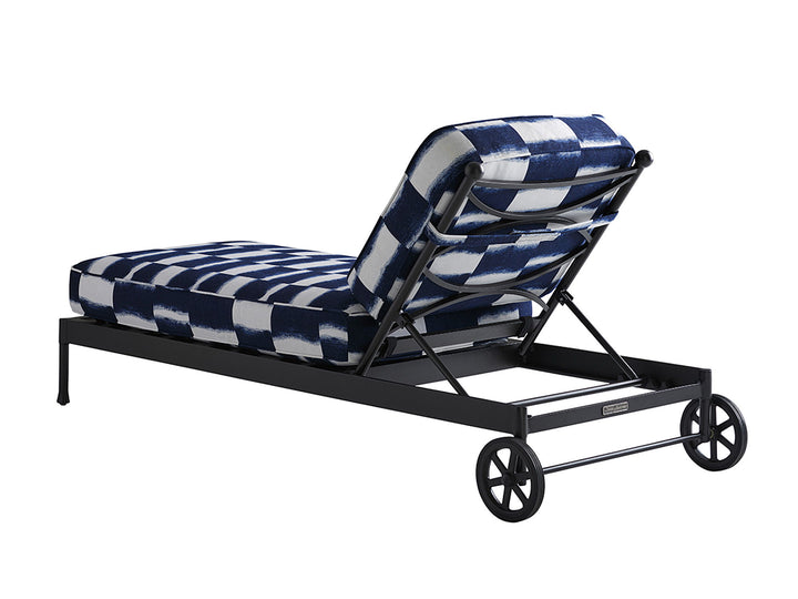 Pavlova - Chaise Lounge