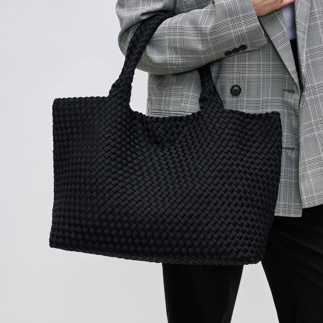 Sky's The Limit - Large Woven Neoprene Tote: Navy Nude