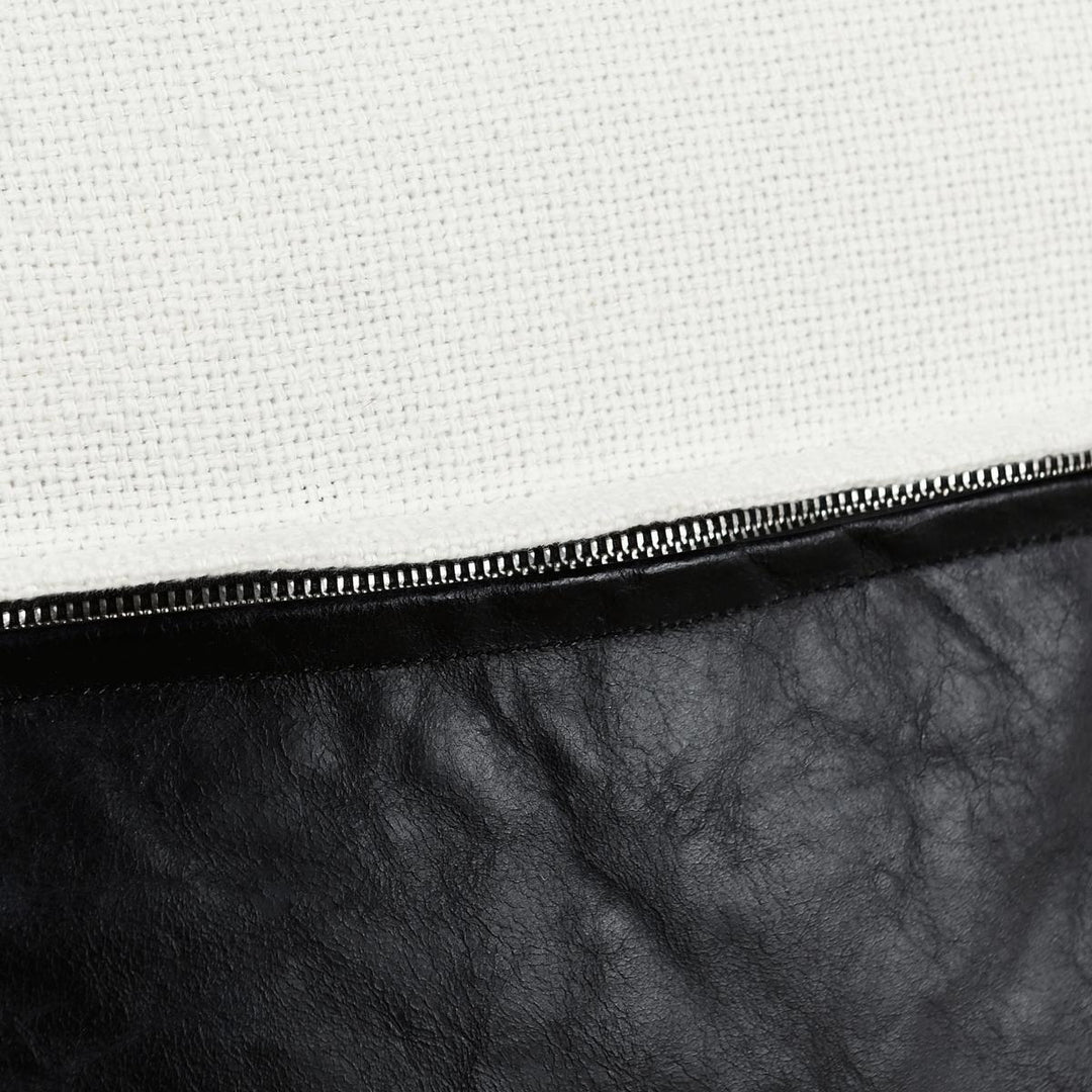 Villa Classics - Canyon Pillow 20' x 20'