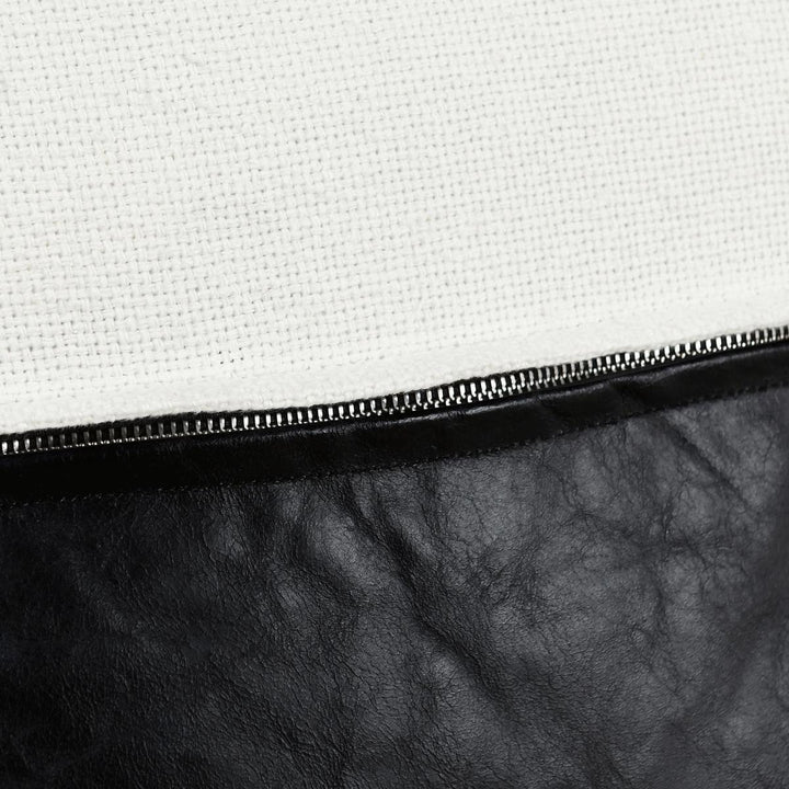 Villa Classics - Canyon Pillow 20' x 20'