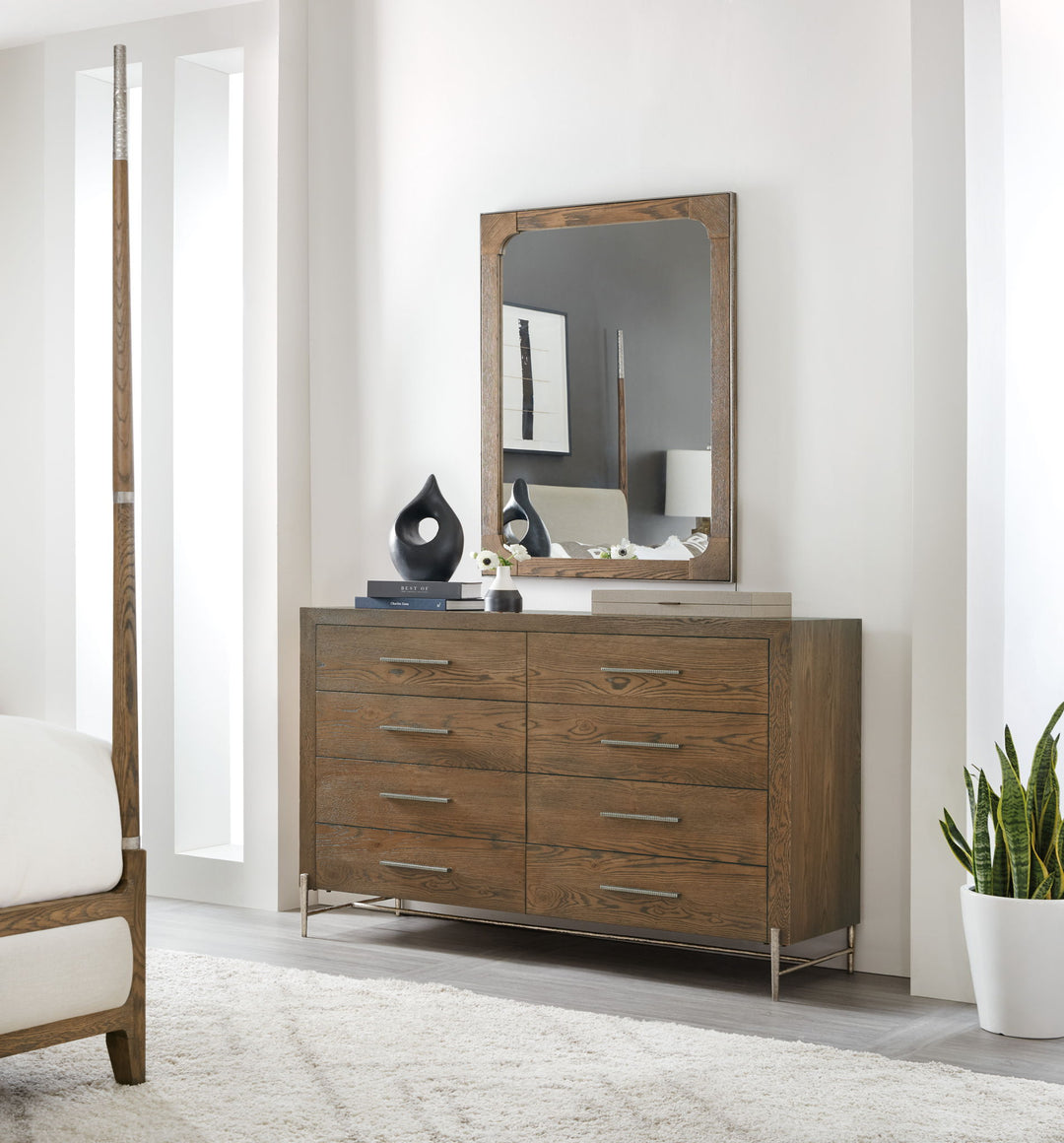 Chapman - 8-Drawer Dresser