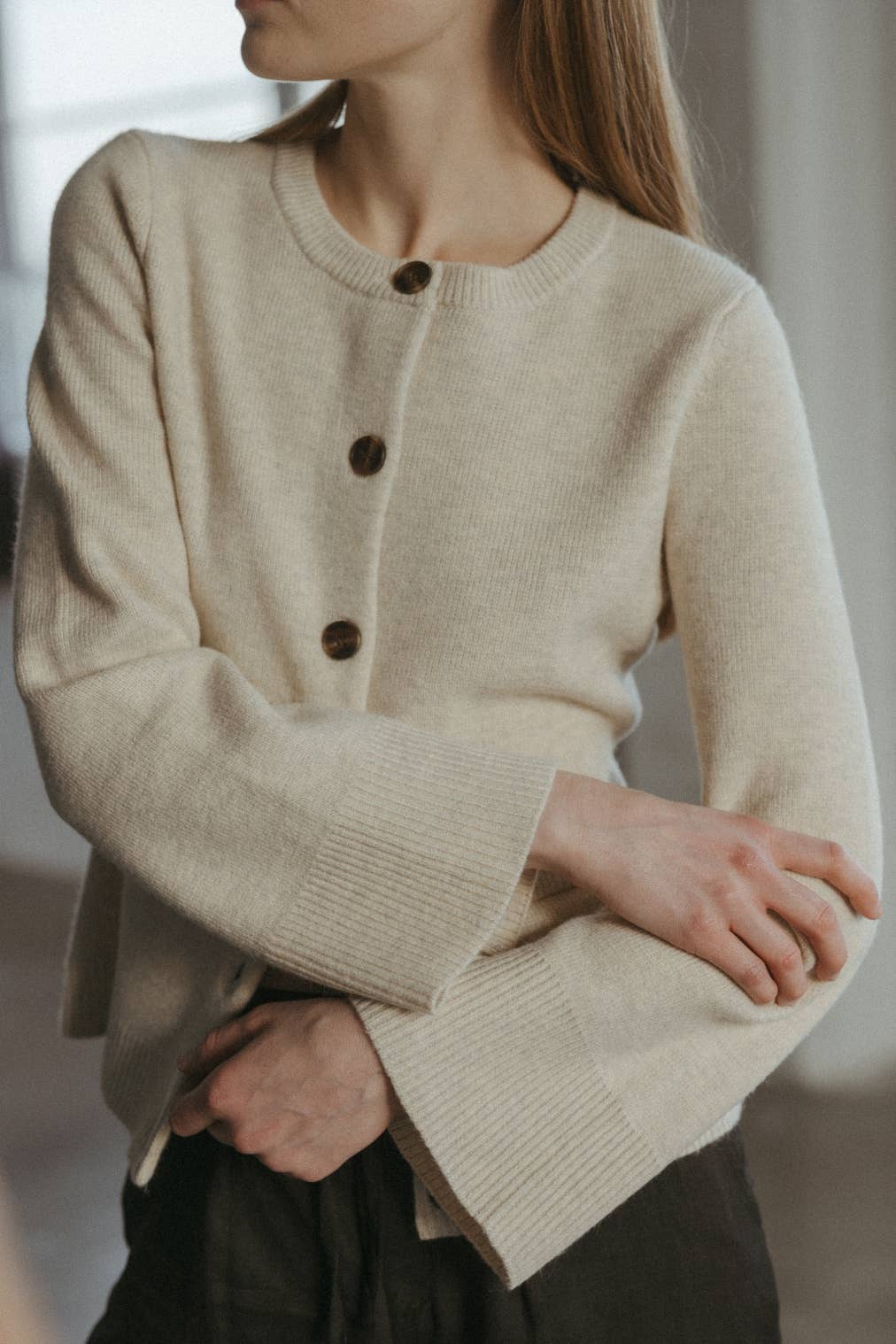 The Tyler Cardigan | Bell Sleeve Buttoned Cardigan: CHESTNUT BROWN / LARGE