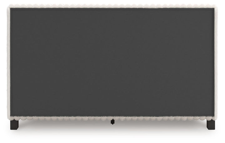 Zuraleus - Upholstered Bed