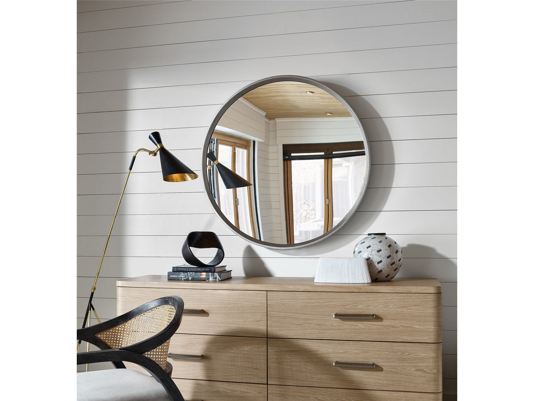 Avaline, Modern - Round Mirror - Pearl Silver