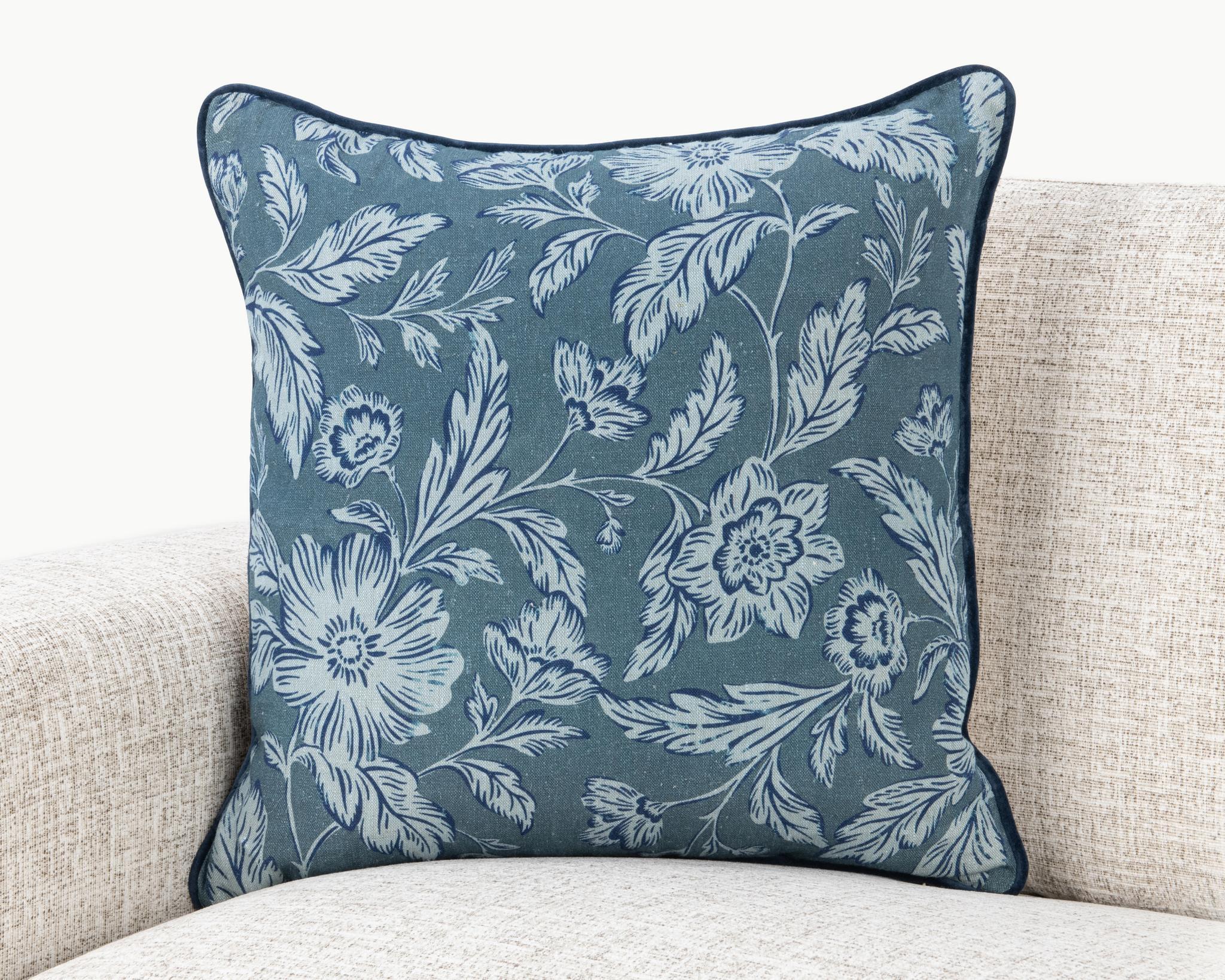 Davenport - Pillow