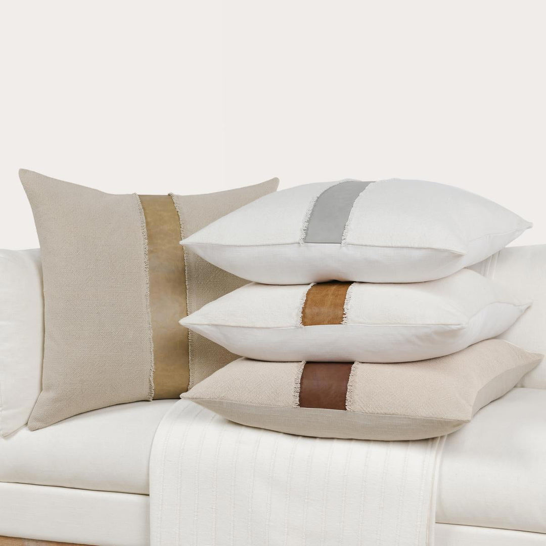 Villa Classics - Steam Pillow 26' x 26'