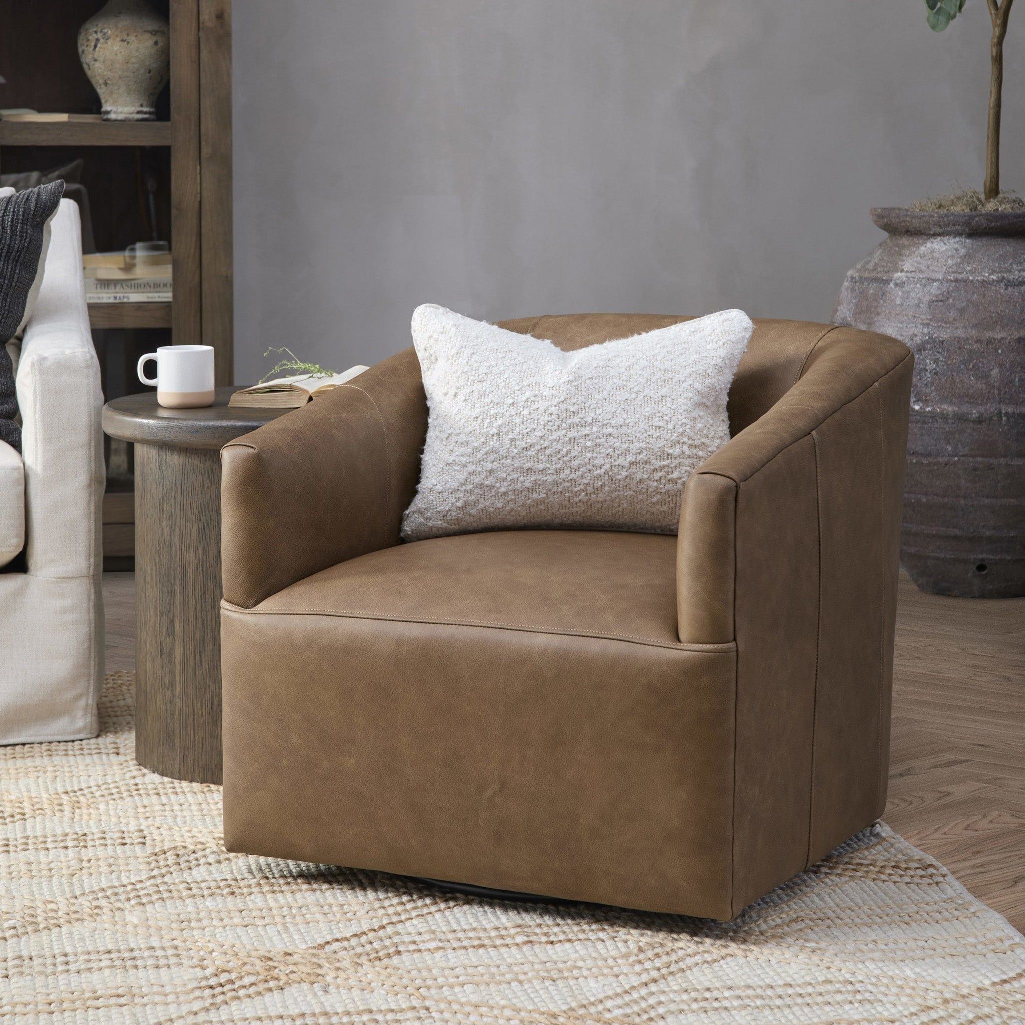 Vernon - Swivel Chair