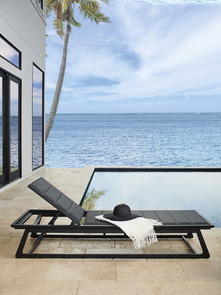 South Beach - Chaise Lounge - Dark Gray