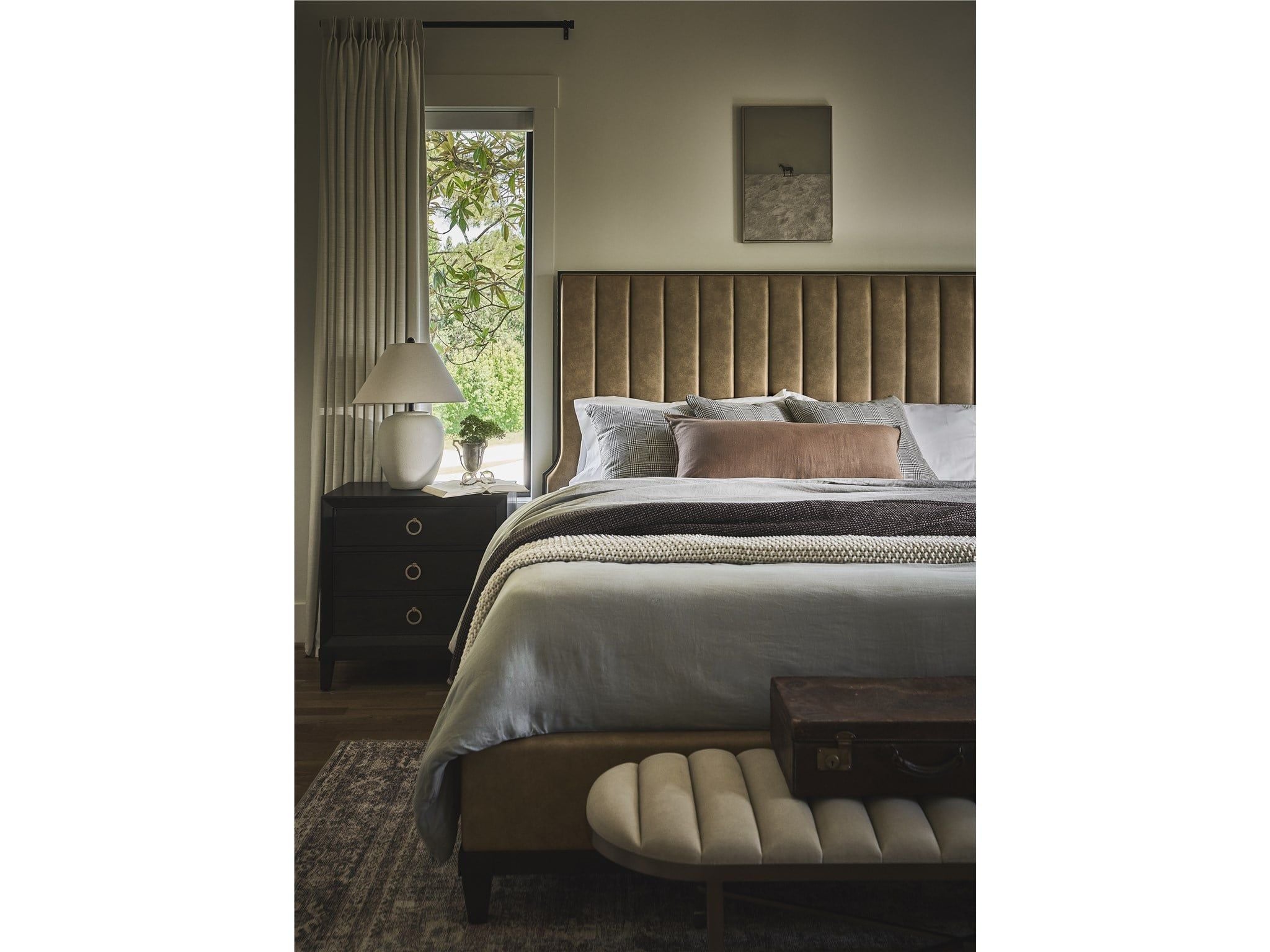 Fenwick - Upholstered Bed