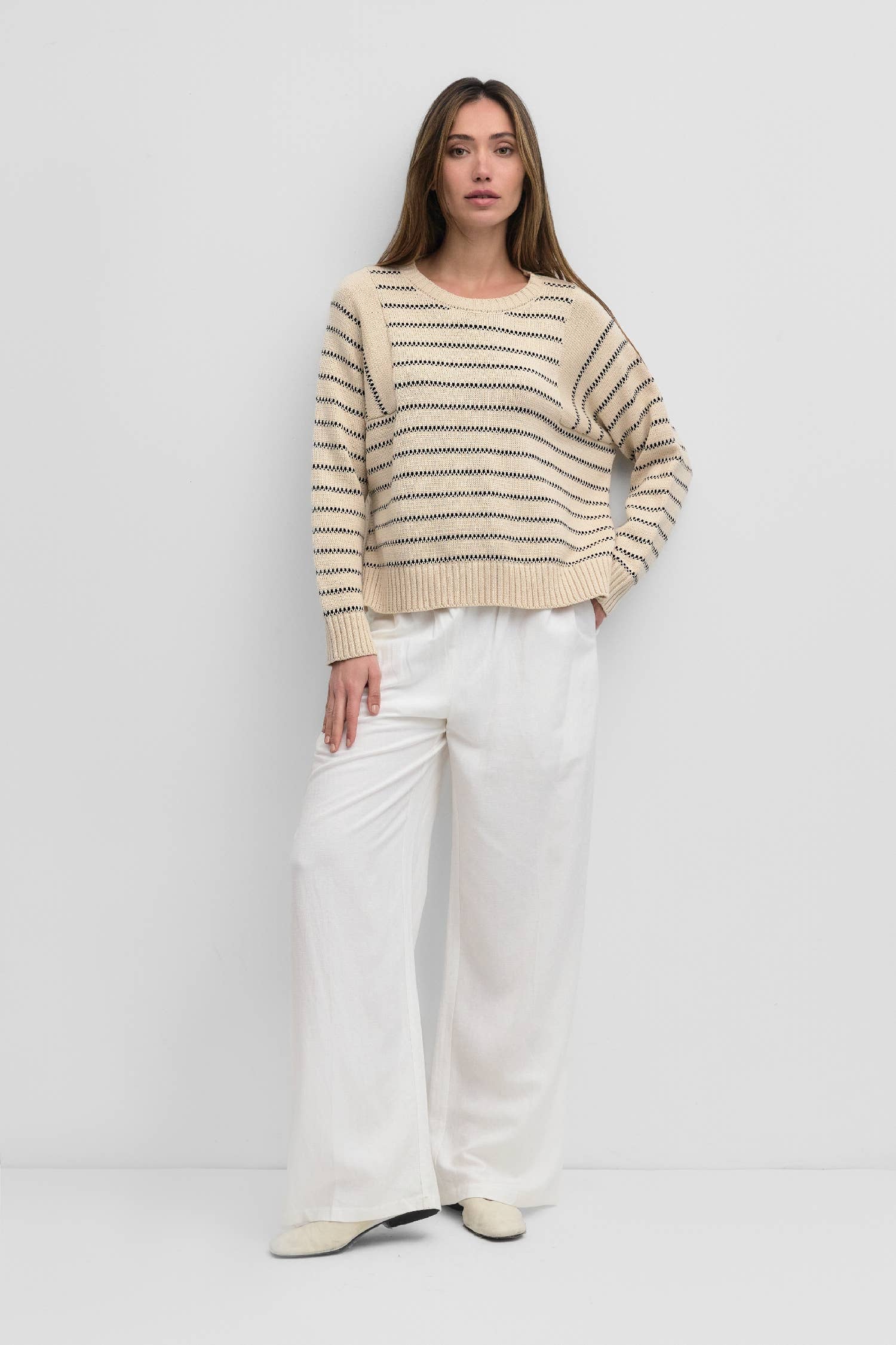 The Xanthe Sweater | Cozy Andalusian Stitch Sweater: CREAM-BLACK / SMALL