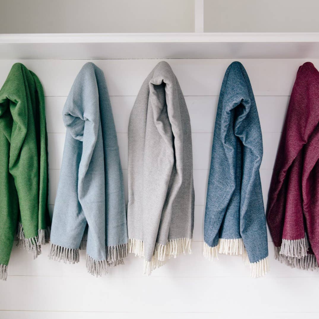 342 Pixel Design Fringed Throw