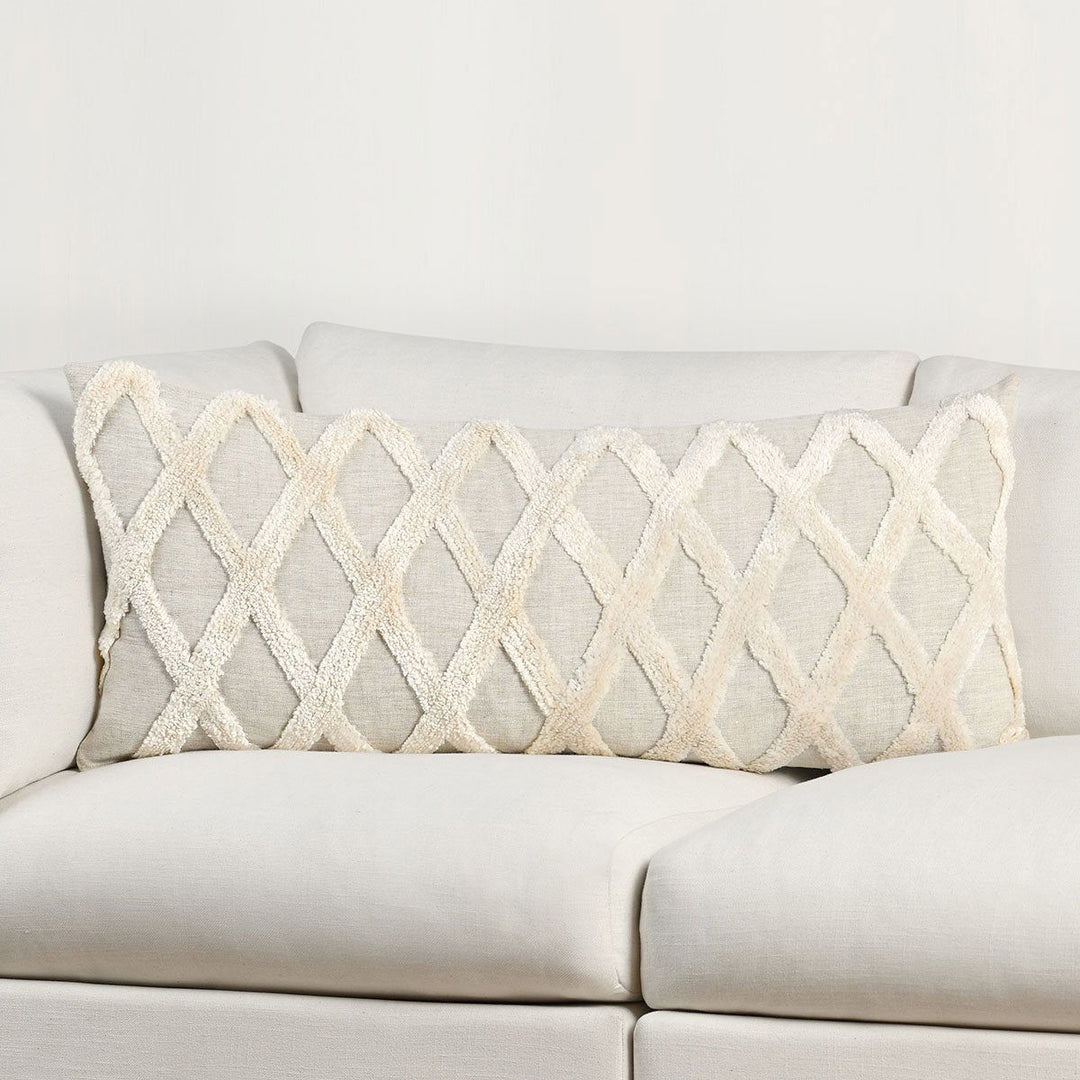 Intrigue - Ellett Pillow 16' x 36' - Natural / Ivory