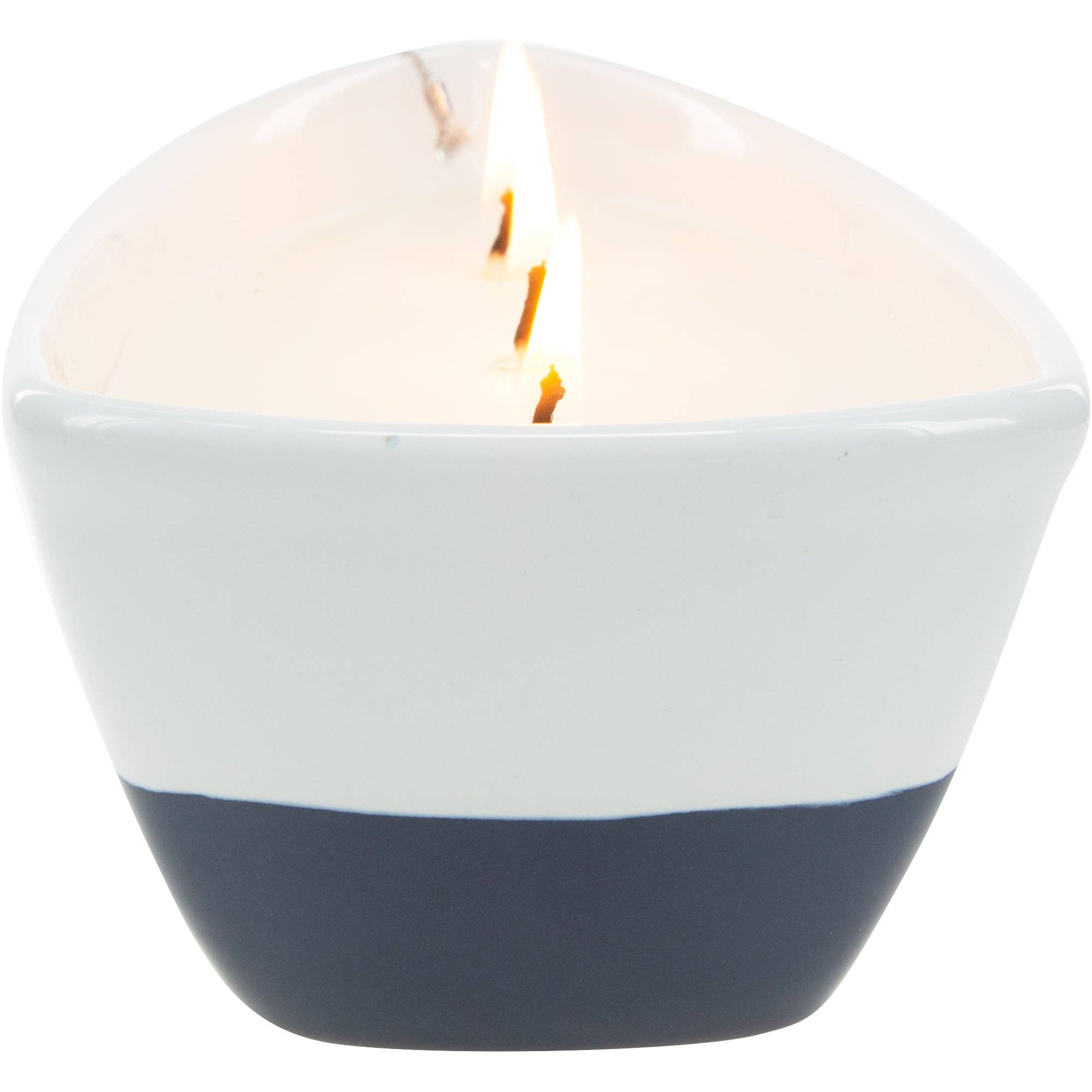 On the Boat Triple Wick 10 oz Soy Wax Candle
Scent: Tranquility