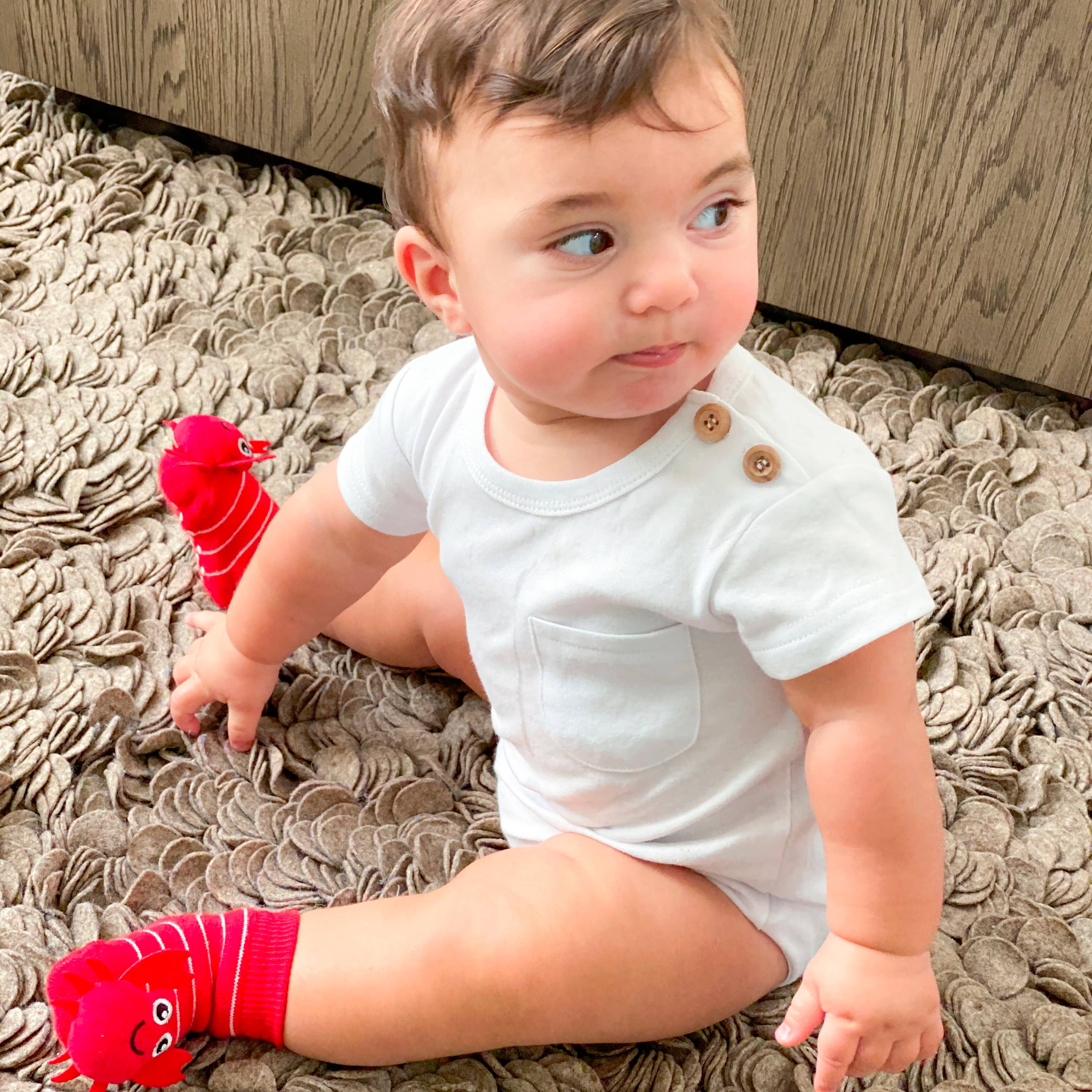 Red Crabby Crab Boogie Toes Rattle Socks: 1 - 2 Y