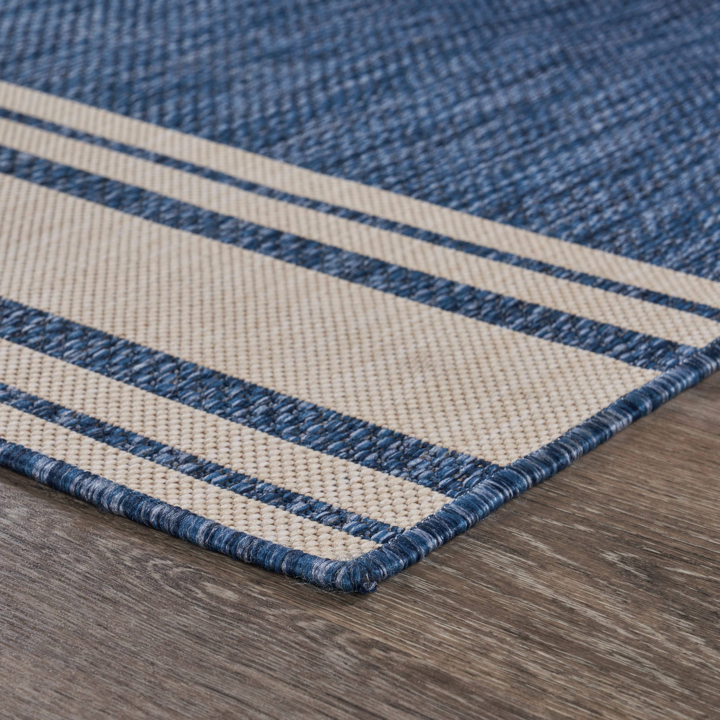 Samantha Navigate Navy Blue/White Indoor/Outdoor Area Rug: 7'6" x 9'5"