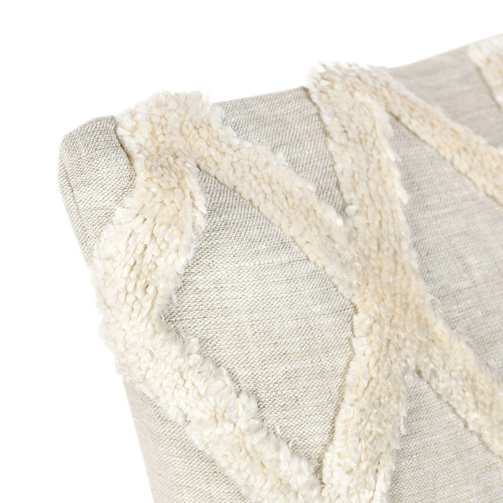 Intrigue - Ellett Pillow 16' x 36' - Natural / Ivory