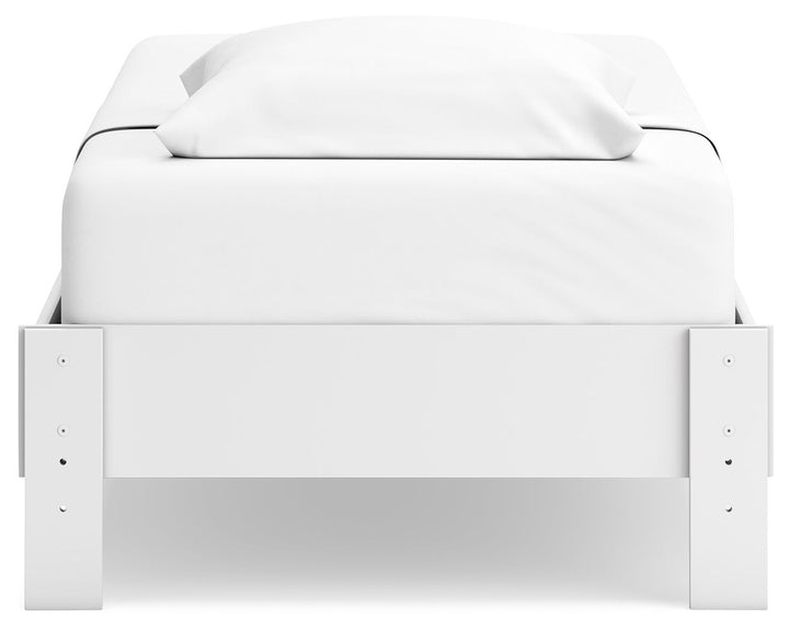 Hallityn - Platform Bed