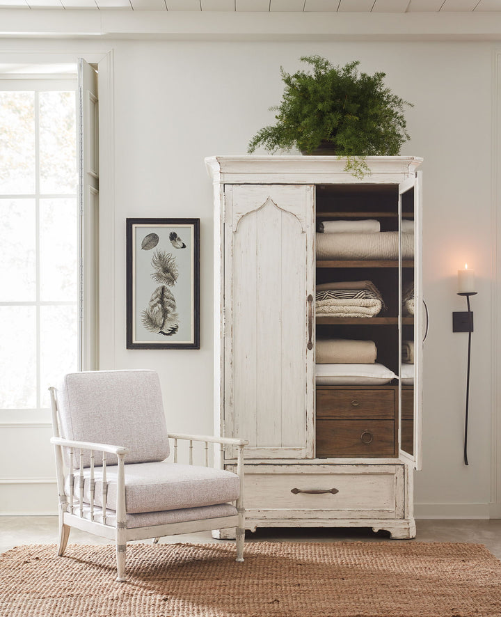 CC - Prairie Upholstered Chair