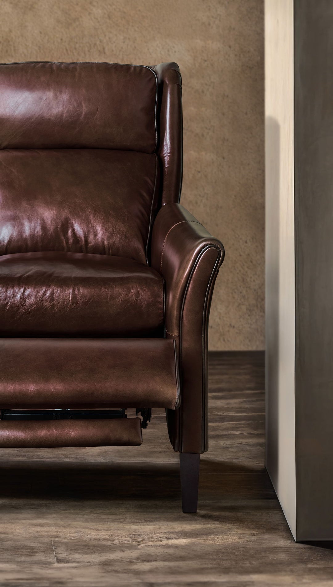 RC - Henley Power Recliner With Power Headrest