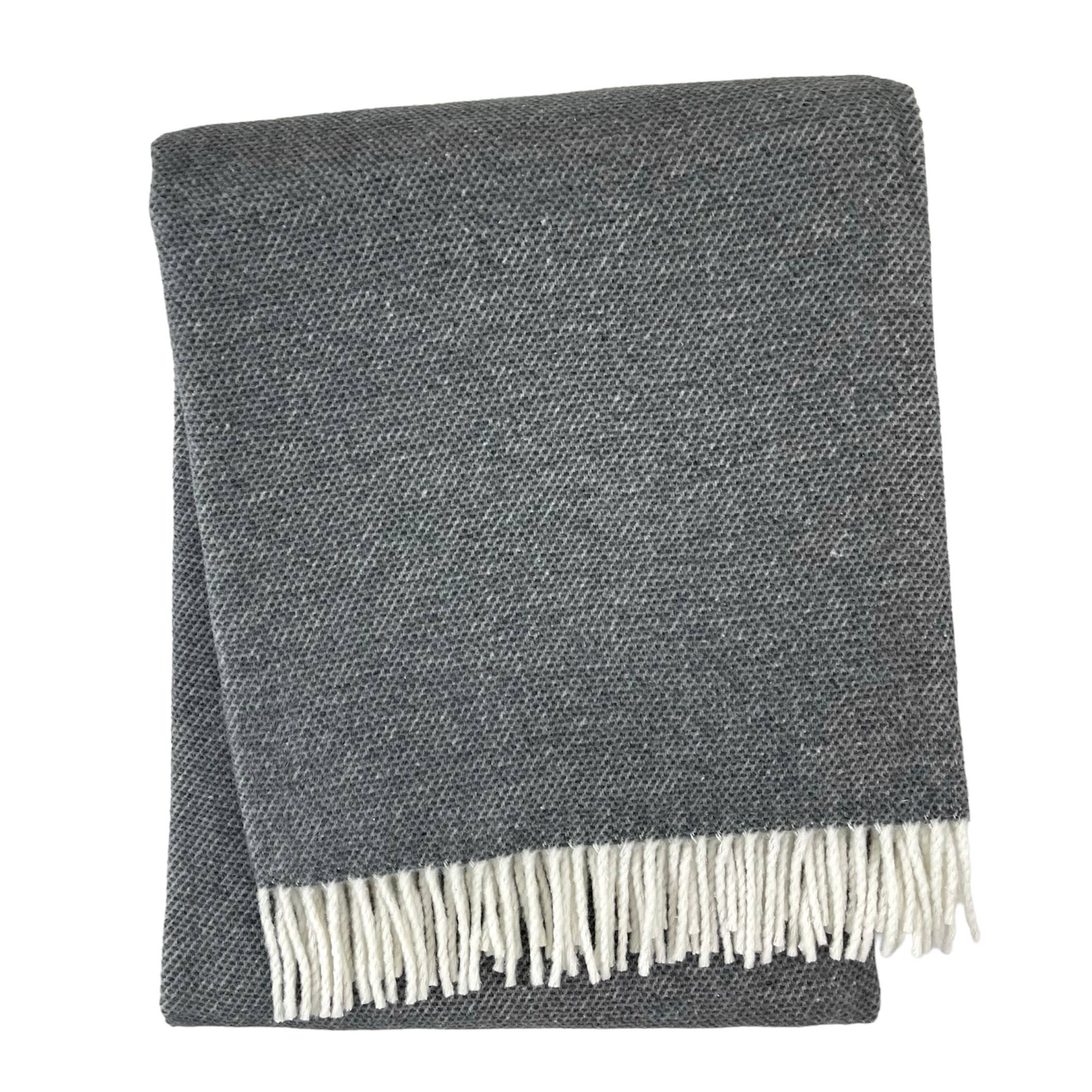 342 Pixel Design Fringed Throw