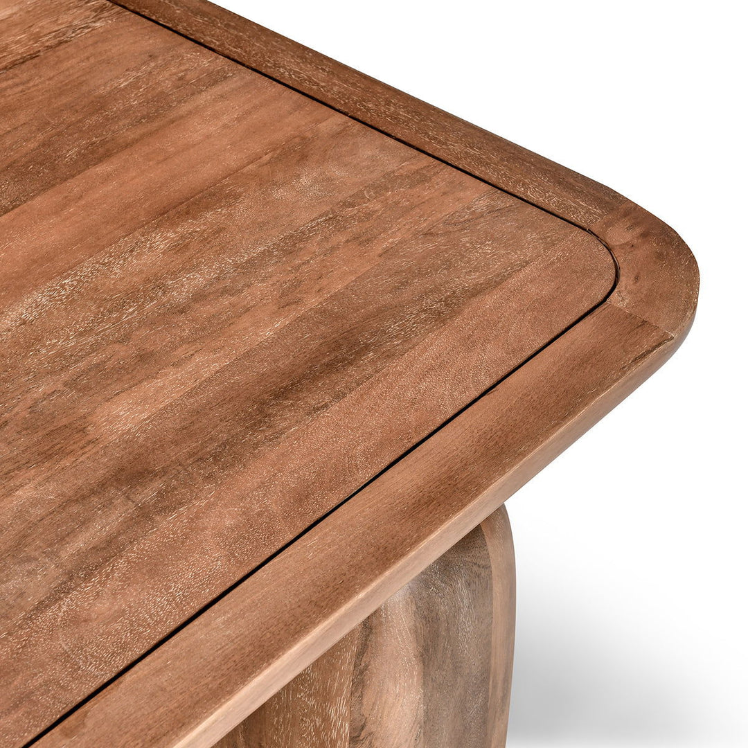 Chloe - Table