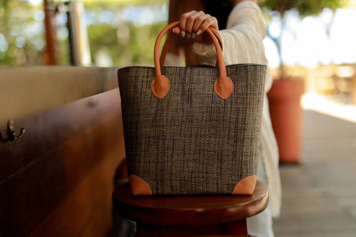 Augustine Straw Basket Bag: Small / Fuschia