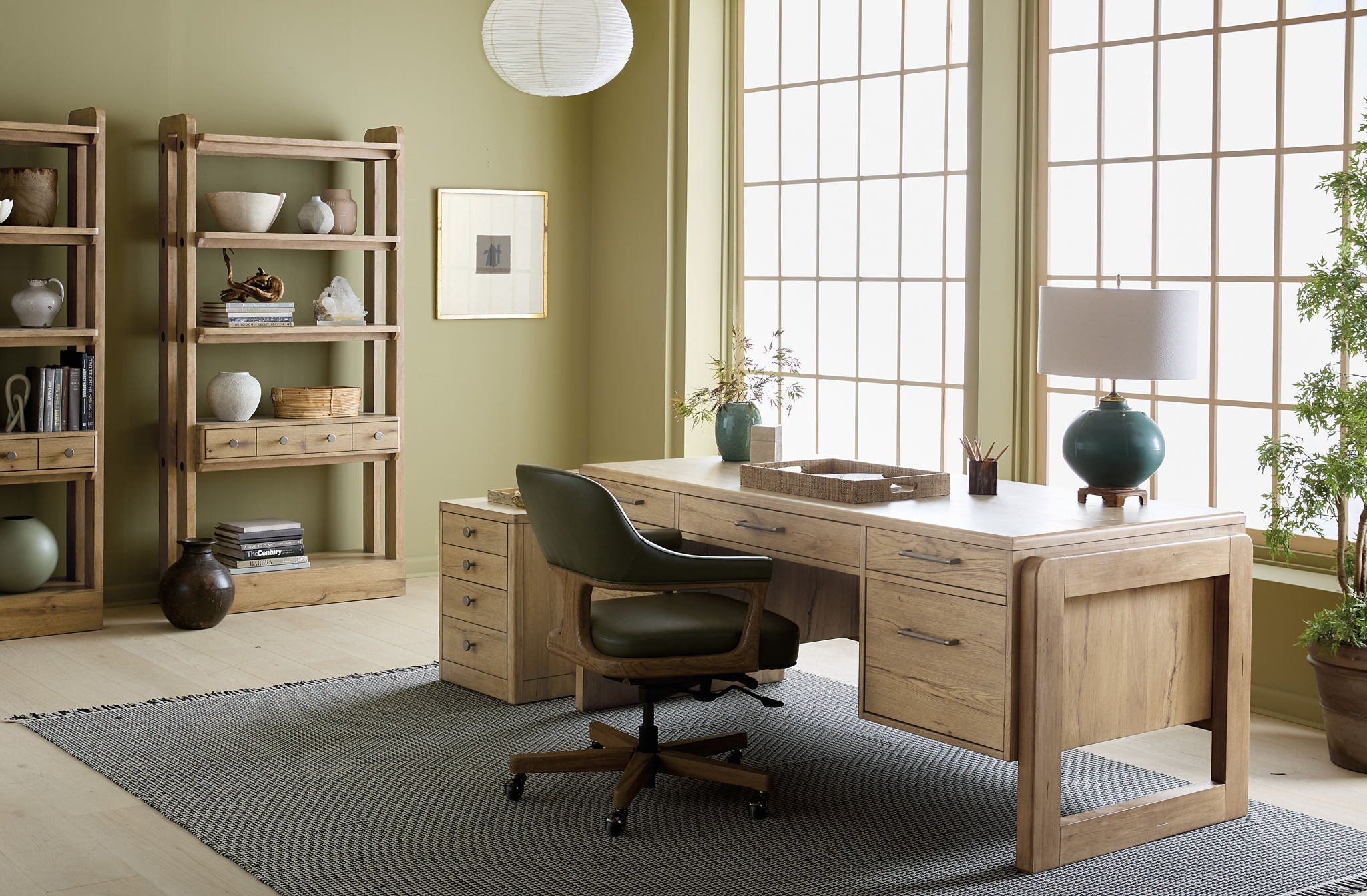 EC - Briar Executive Swivel Tilt Chair - Dark Green / Light Brown