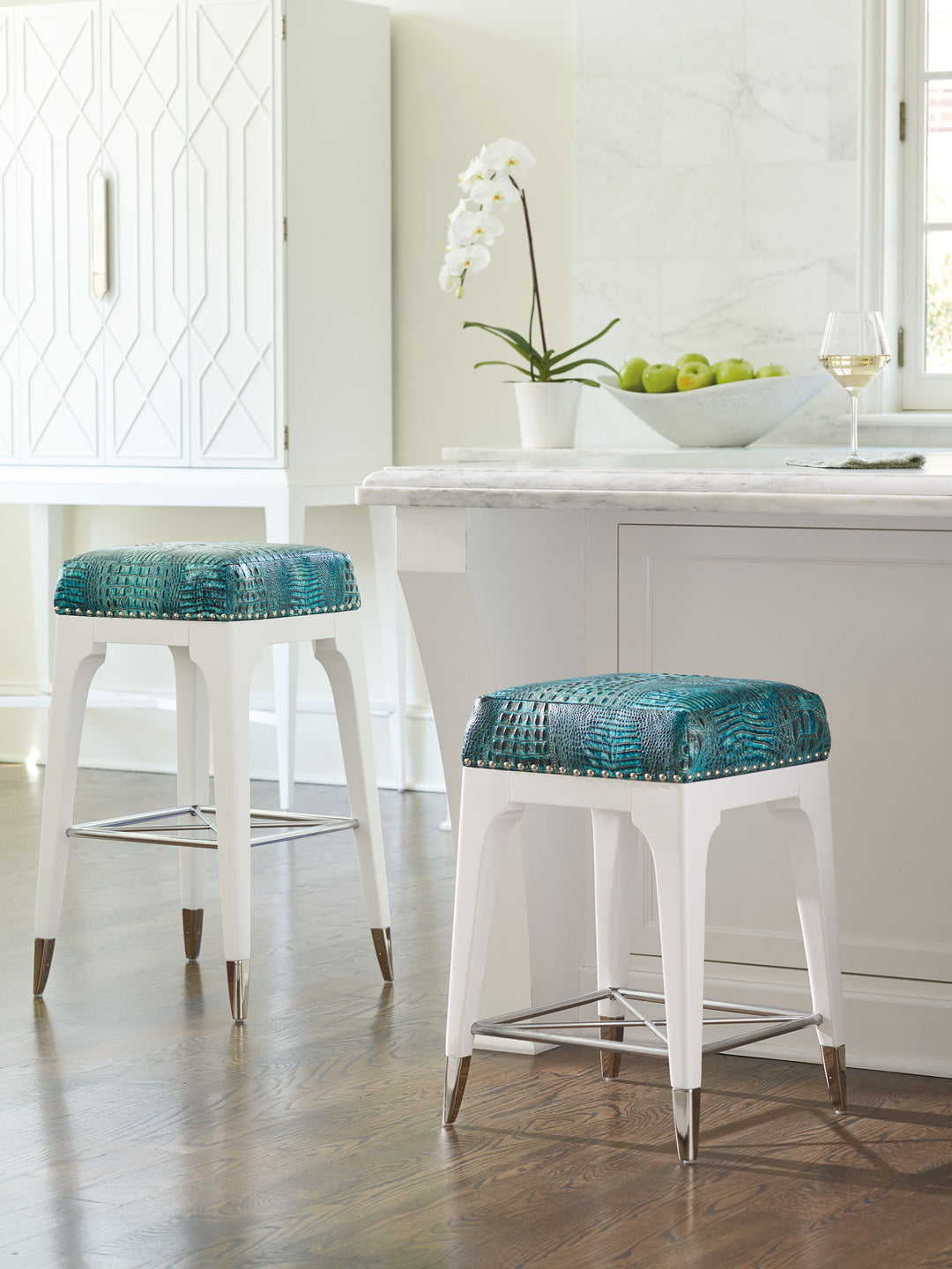 Avondale - Northbrook Stool