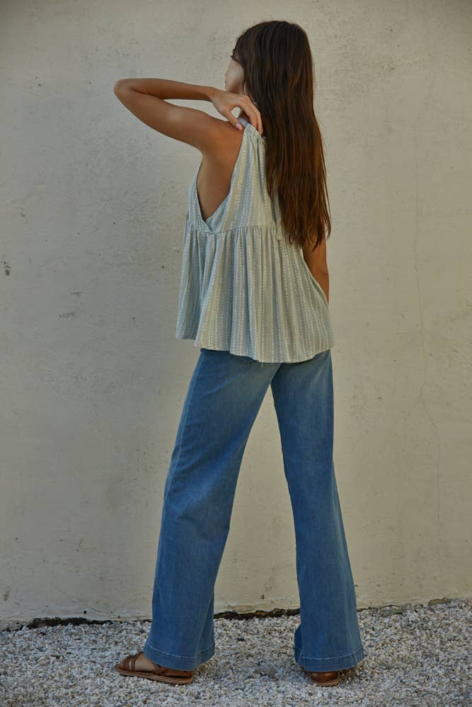L5593 - Sleeveless Rayon Gauze Halter Top: Pale Mint / L