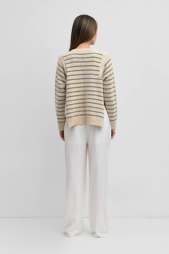 The Xanthe Sweater | Cozy Andalusian Stitch Sweater: CREAM-BLACK / LARGE