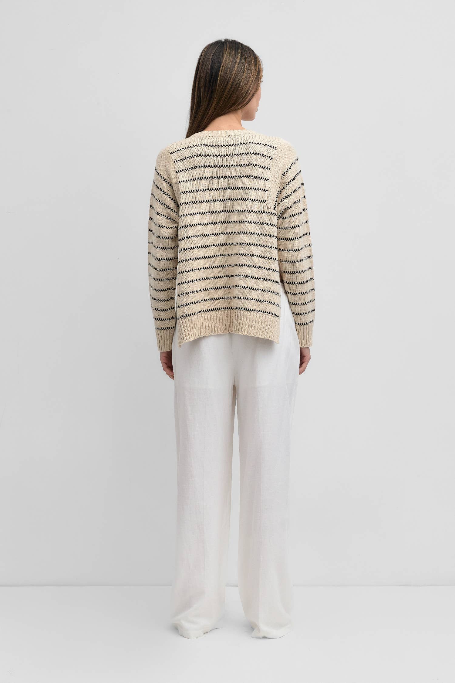 The Xanthe Sweater | Cozy Andalusian Stitch Sweater: CREAM-BLACK / SMALL