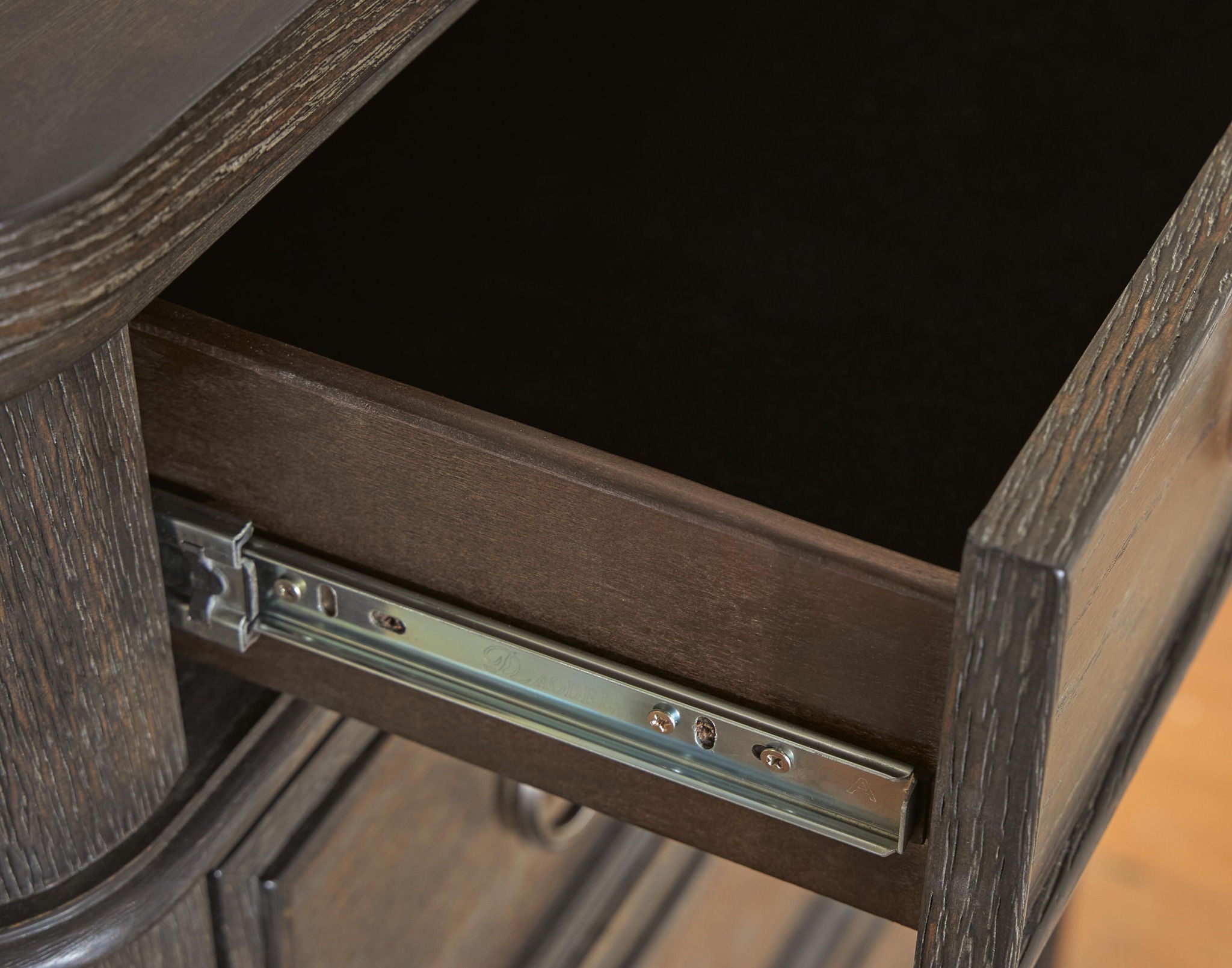 Wickenger - Dresser