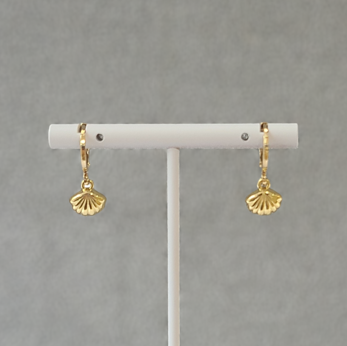 Oyster Mini Hoop Earrings