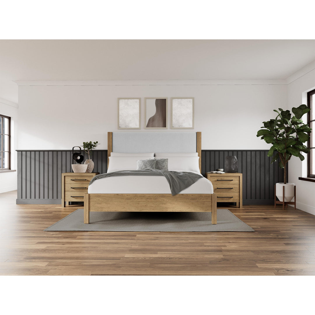 Davie - Upholstered Bed