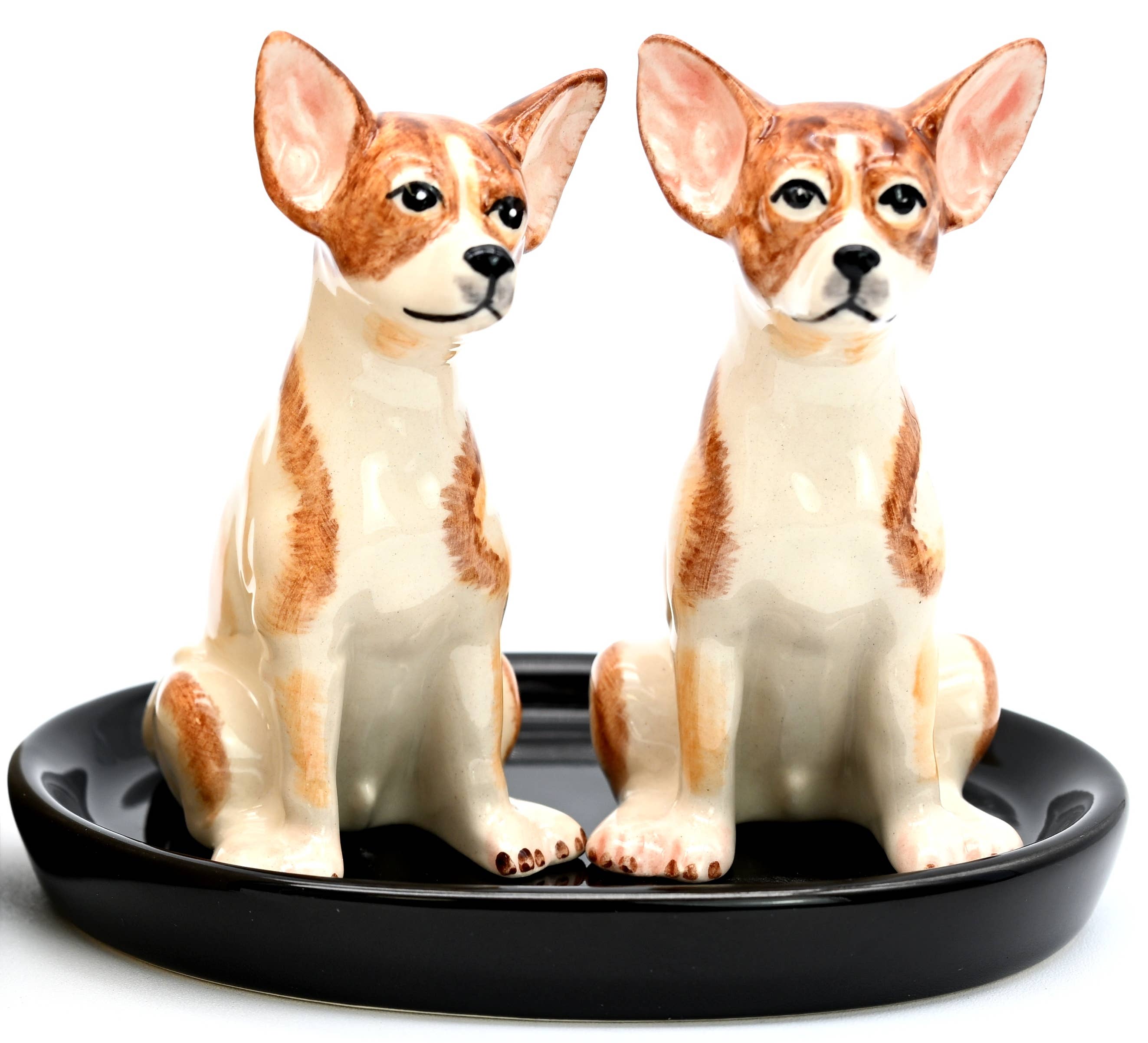 SP917 SALT AND PEPPER SHAKER Chihuahua