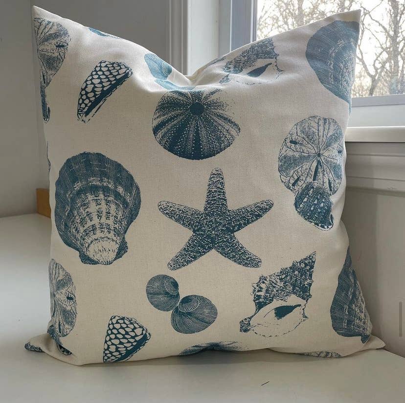 SEASIDE SERENITY PILLOW: 20"x20"