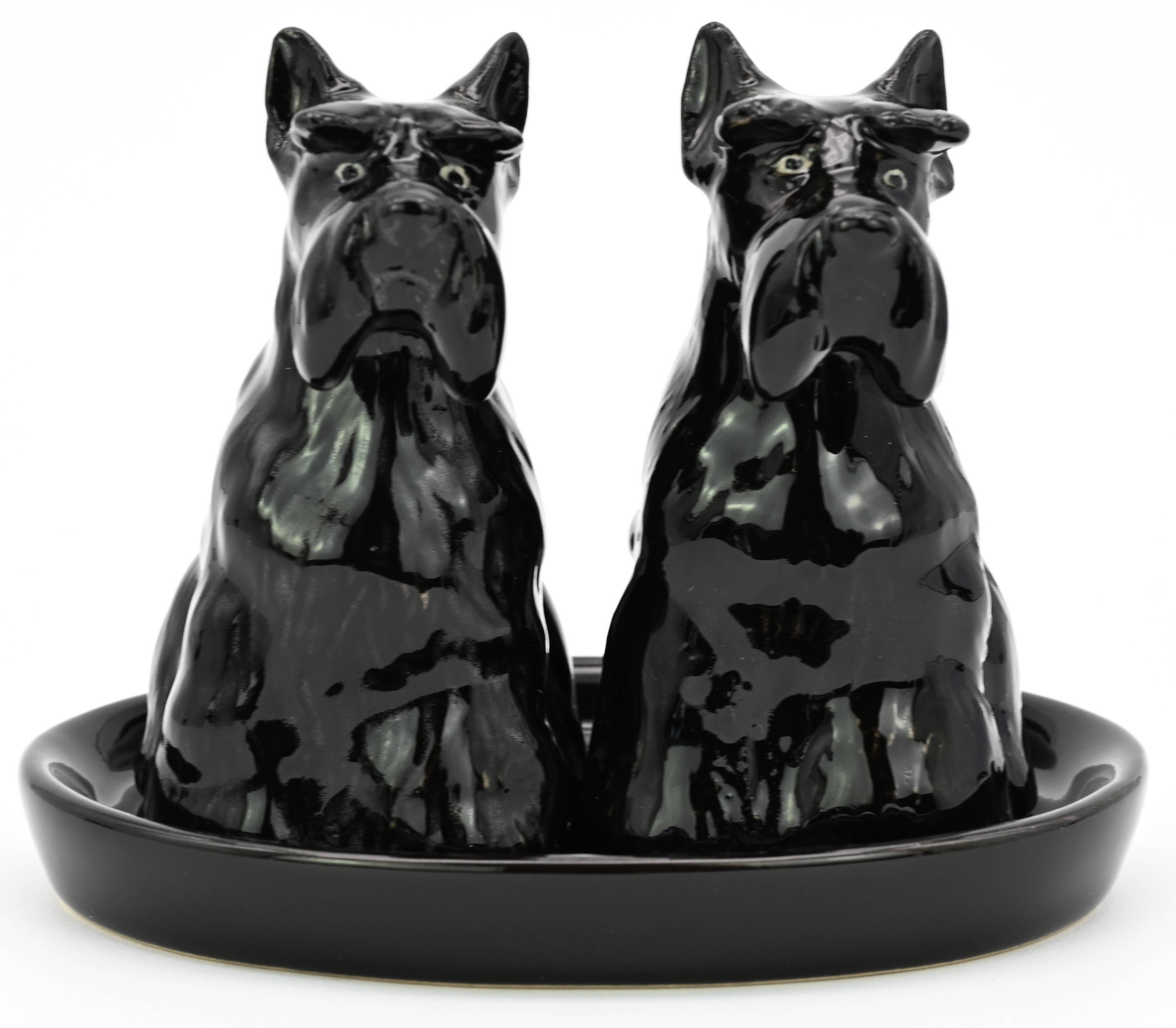 SP908 SALT AND PEPPER SHAKER Black Scottish terrier