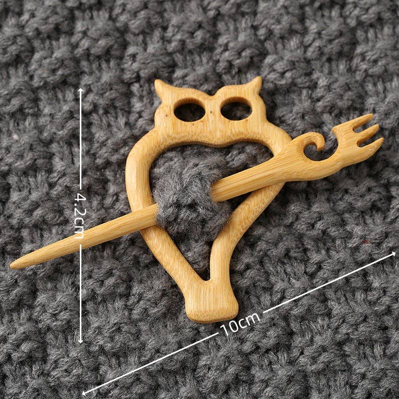 Wooden Shaped Brooch: Whale 2