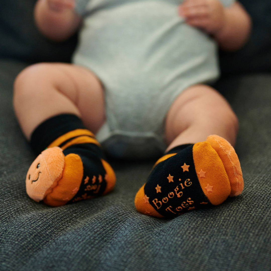 Pumpkin Halloween Boogie Toes Rattle Socks: 1 - 2 Y