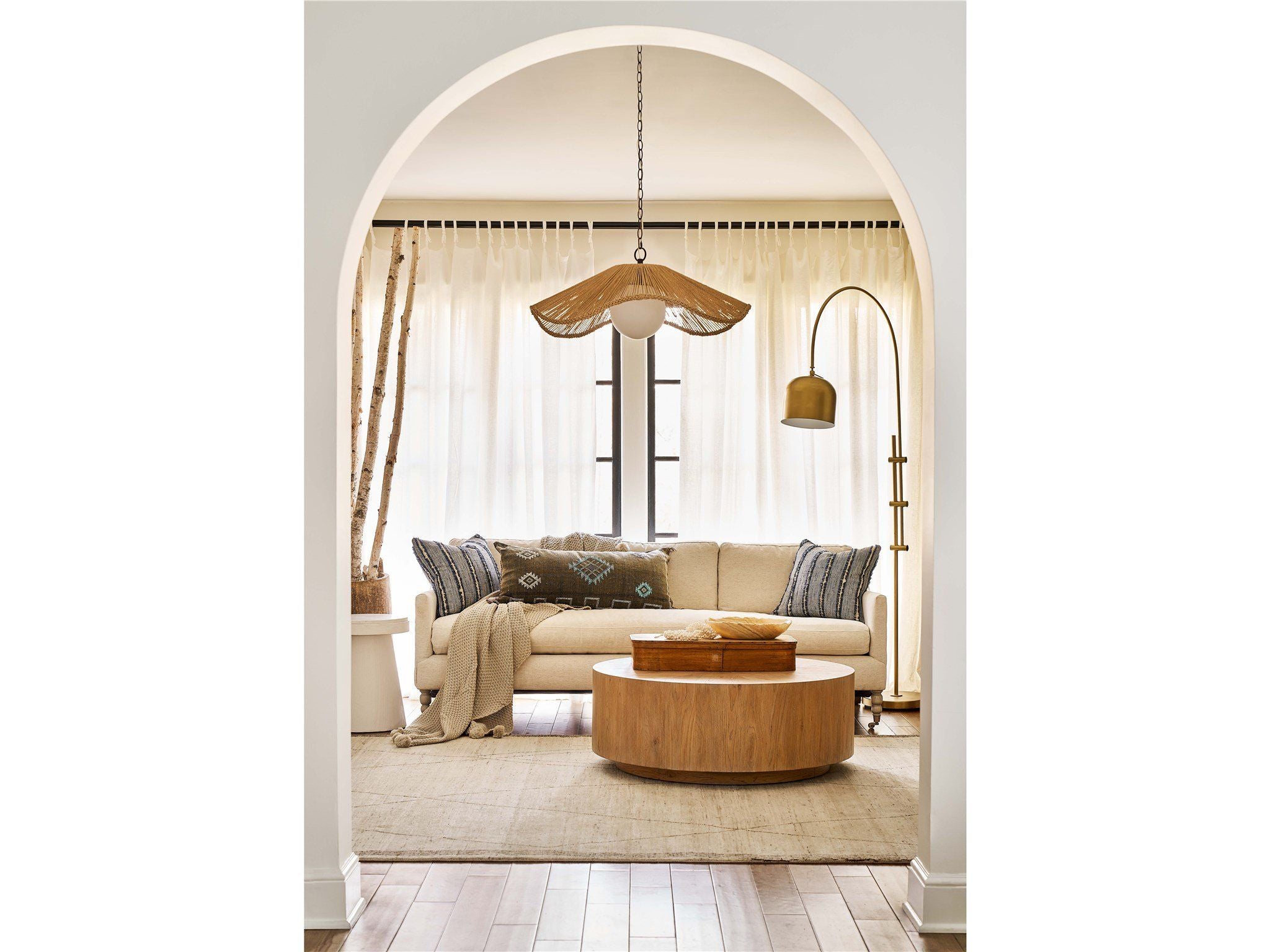 Weekender Coastal Living Home - Table